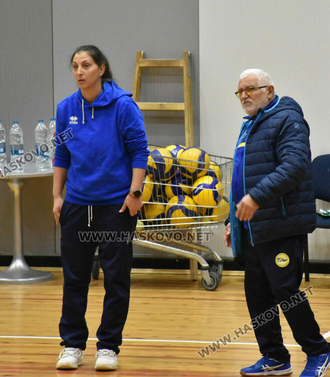 Димитровградските волейболистки с победа срещу Сливен