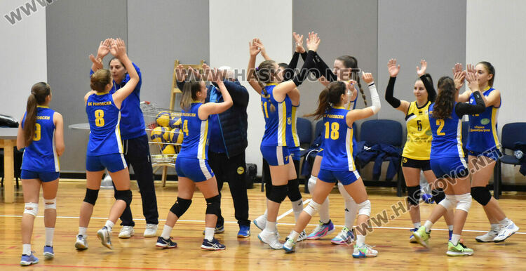 Димитровградските волейболистки с победа срещу Сливен