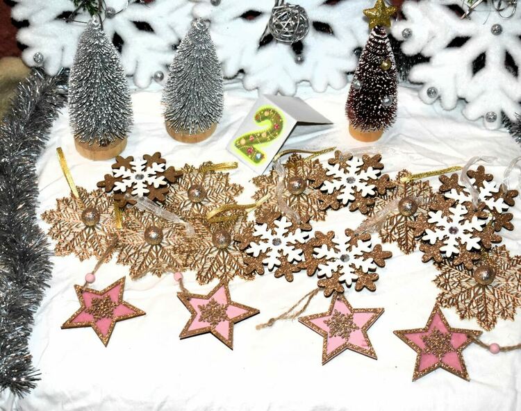 Откриха благотворителен базар на деца с увреждания в Асеновград 