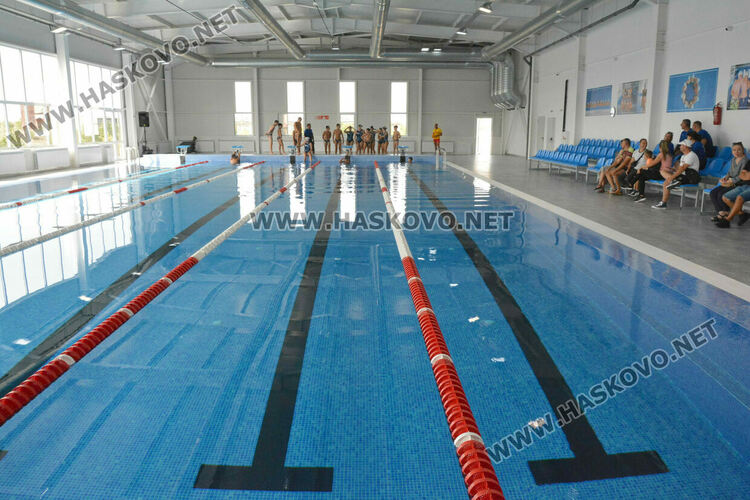 Плувният комплекс в Хасково с променено работно време за празниците
