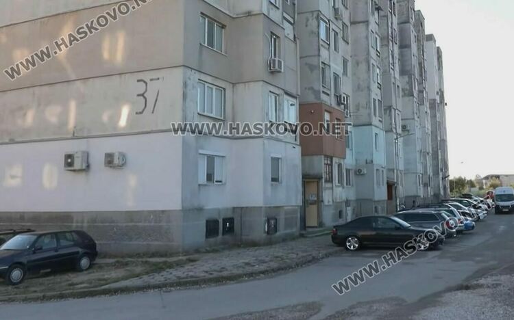 Кметът предлага Общинския съвет да гласува разрешаването на казуса за четири блока, които трябва да бъдат санирани