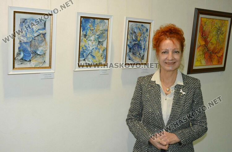 Хасковските художници показват многообразие в традиционната си коледна изложба