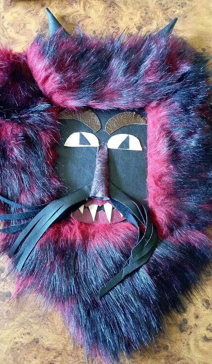 Ученици от Хасково с национални награди за приложни творби