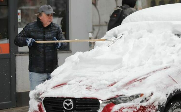 Оранжев код в 14 области, МВР призова да не пътуваме през уикенда заради опасно време