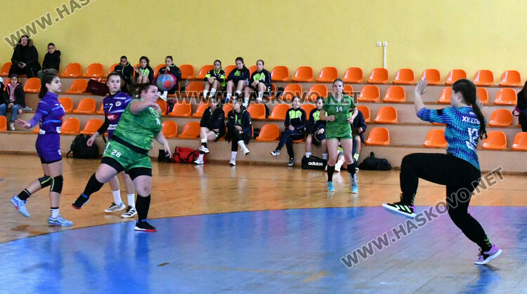 „Хасково“ стартира с победа в поредния кръг от хандбалната „Б“ група