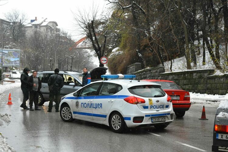Двама души пострадаха при катастрофа на бул. "Освобождение" в Хасково