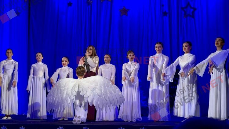 Магиите на Веселка и Сърдитка докараха сняг в Димитровград и направиха Коледата възможна