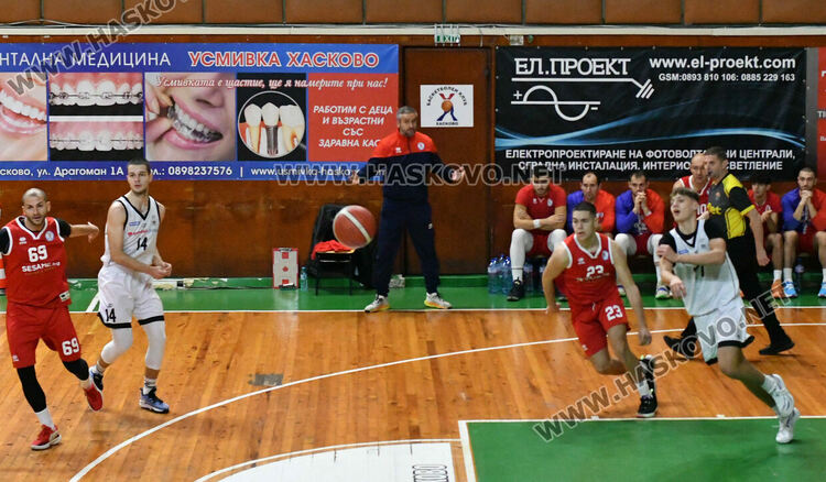 Баскетболният „Хасково“ с домакински успех над „Академик“