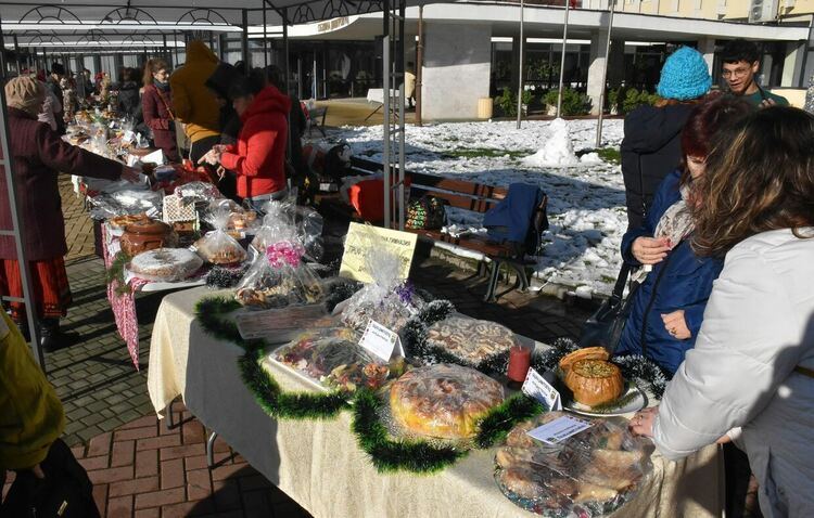 1000 порции боб на Коледната трапеза в Димитровград
