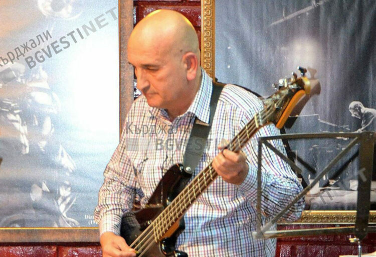 Ангел Бозуков