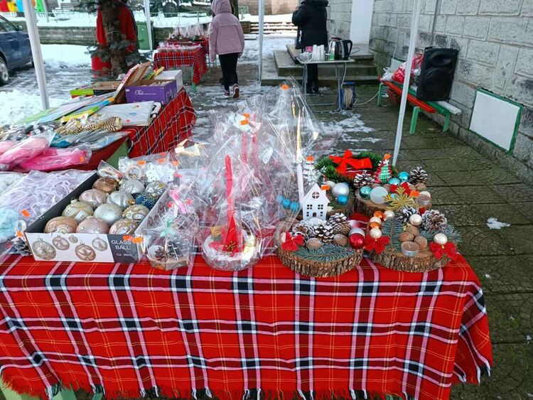 Искренци събират средства за градинката пред читалището им