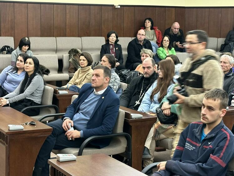 Хасковлии гледаха премиерата на филма „Непокорните Шишмановци“ 