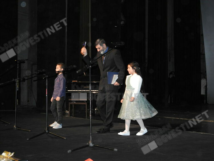 Най-старото светско училище „Отец Паисий”в Кърджали отбеляза 110-годишен юбилей