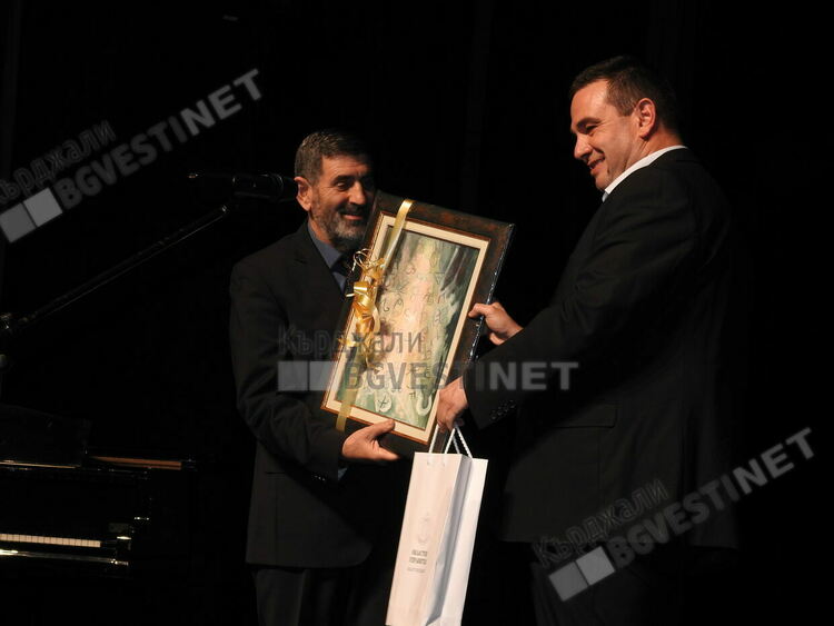 Най-старото светско училище „Отец Паисий”в Кърджали отбеляза 110-годишен юбилей