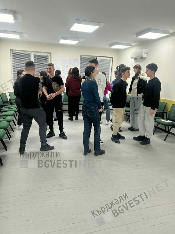 Младежи от Кърджали се докоснаха до магията на древните и пъстри традиции и занаяти на Пловдив