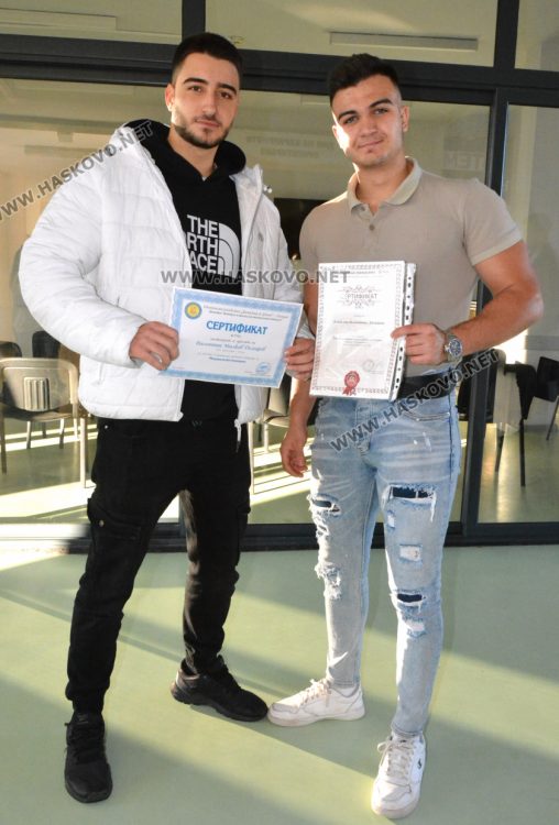 Ученици от ФСГ с награди, сертификати и грамоти от състезания и национални олимпиади