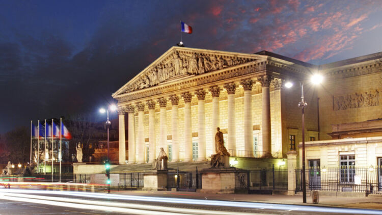 Френският парламент прие нови по-строги правила за мигрантите