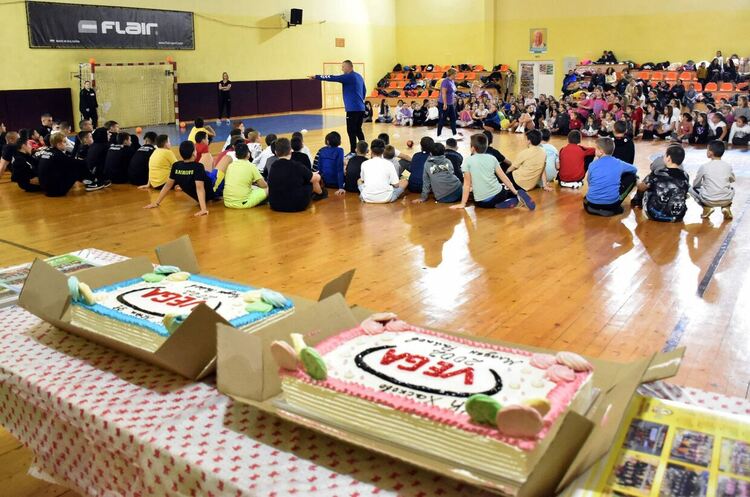 Хандбалните „Хасково“ и „Асти '91“ с коледно парти