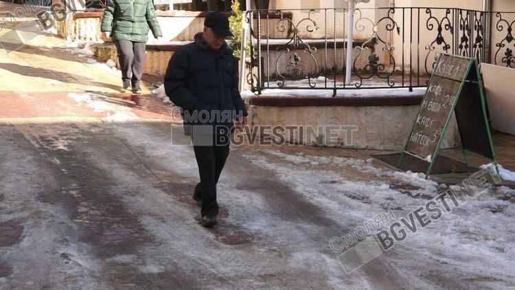  Множество  пострадали от ледените улици преминават през Спешното отделение в Смолян