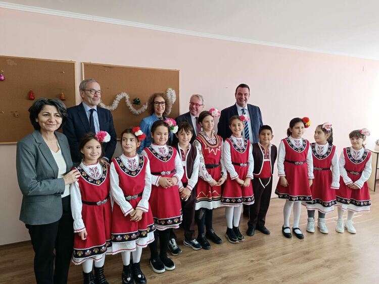 Областният управител и френският посланик разговаряха за модела на съжителство в Кърджалийско