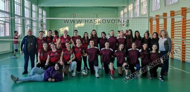 Надпреварите по НП „Заедно в изкуствата и спорта“допринесоха за прекрасни емоции между учениците в навечерието на празниците