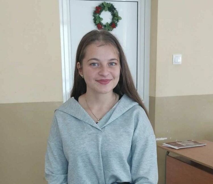 Ученичка от ПГСС е наградена в конкурс за абстрактно изкуство