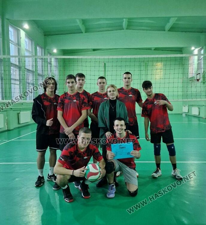 Надпреварите по НП „Заедно в изкуствата и спорта“допринесоха за прекрасни емоции между учениците в навечерието на празниците