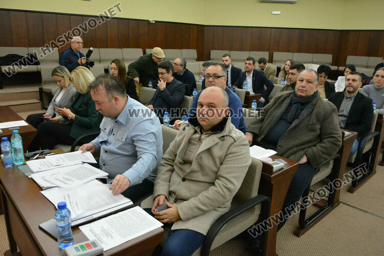 Общината се отказа от иска към ББР, остават всички 10 блока за саниране по националната програма