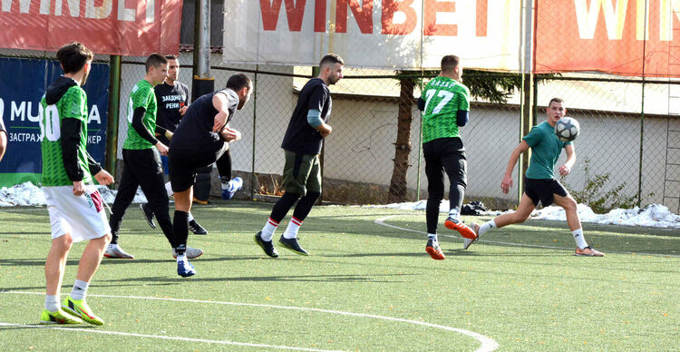 В Хасково се провежда футболен турнир в подкрепа на Рени