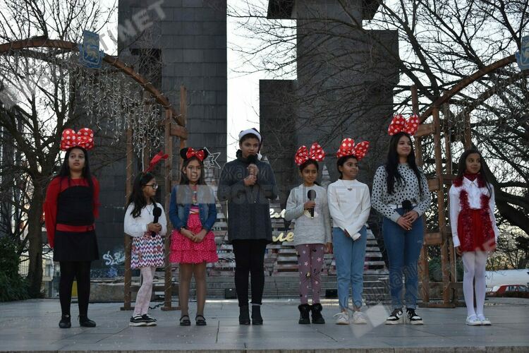 Децата от ОУ”П.К.Яворов” създадоха коледно настроение за връстниците от Кърджали,включиха се в благотворителната кампания