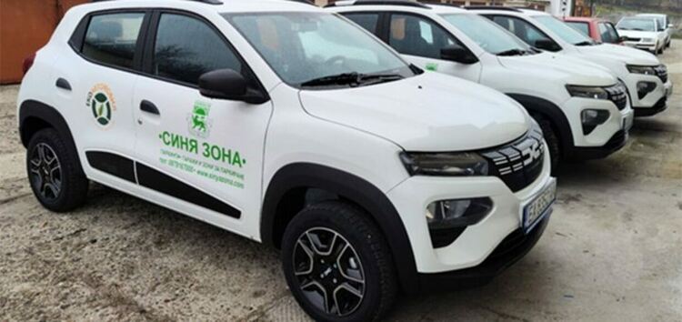 Синята зона в Кърджали с три нови елекромобила