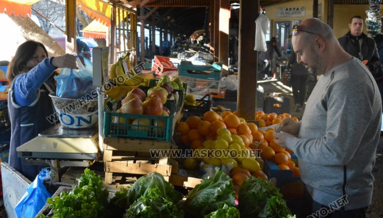 Пазар преди Коледа