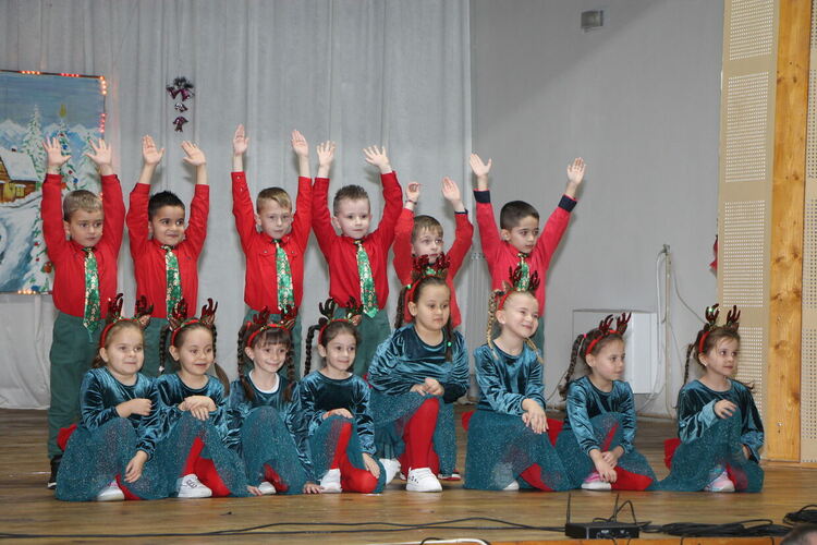 Празничен Коледно - новогодишен концерт се проведе в Ардино