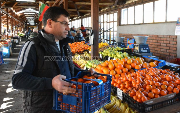 Пазар преди Коледа