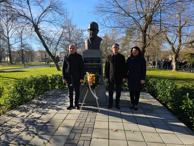 Отдадоха почит пред паметта на жертвите на Възродителния процес в Момчилград