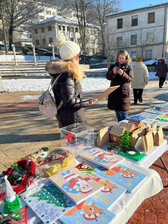 2700 лева събраха малчуганите от ДГ "Веселушко" с благотворителната си инициатива