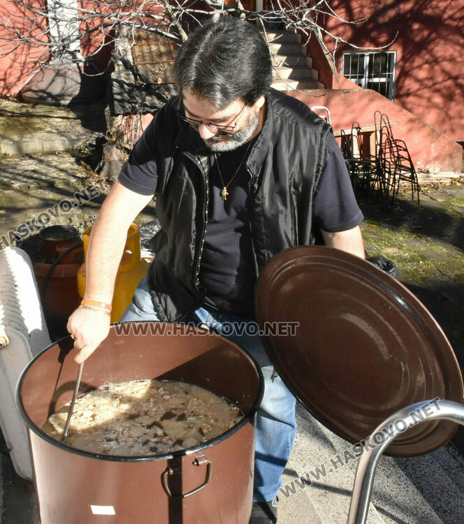 Арменците в Хасково отбелязаха храмовия празник на църквата “Сурп Степанос”