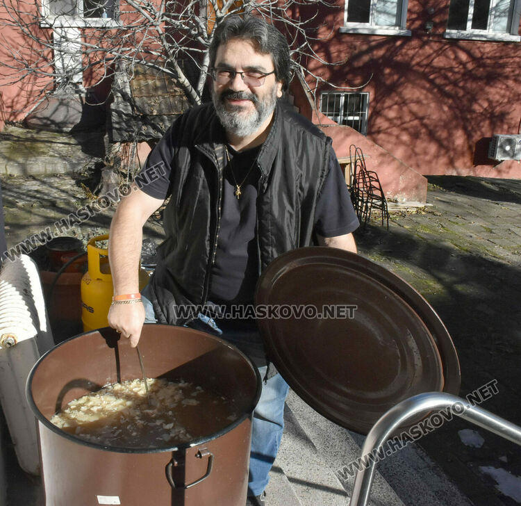 Арменците в Хасково отбелязаха храмовия празник на църквата “Сурп Степанос”