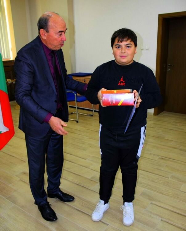 Ученици от Асеновград бяха наградени за участието си в национален конкурс