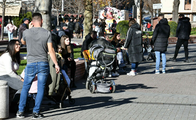 Отново топъл и слънчев ден, очакват се темпуратури до 18 градуса
