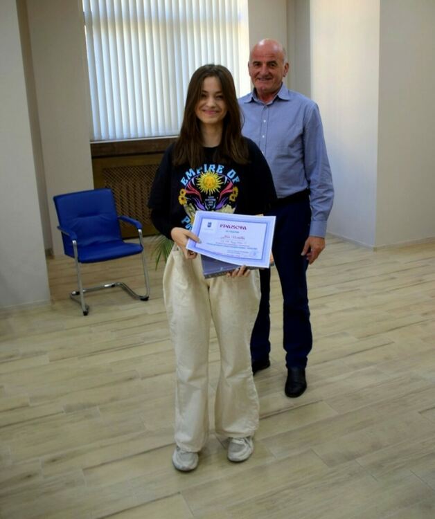 Ученици от Асеновград бяха наградени за участието си в национален конкурс