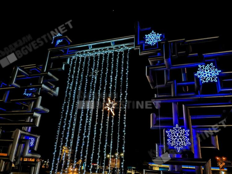 Един от символите на Кърджали-Лирата на Орфей засия за Новогодишните празници