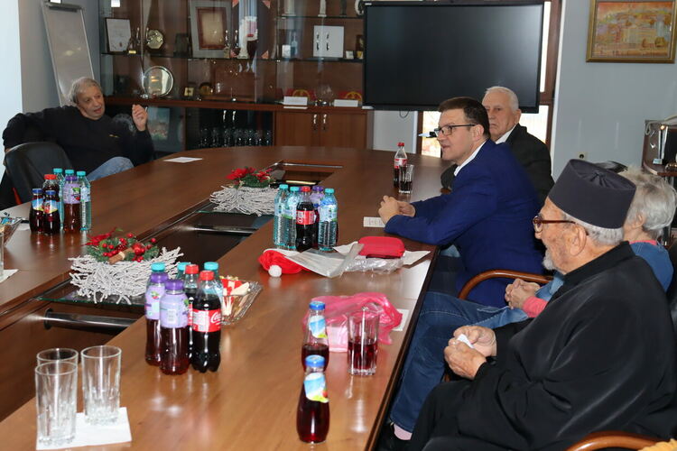 Кметът покани на среща почетните граждани на Хасково