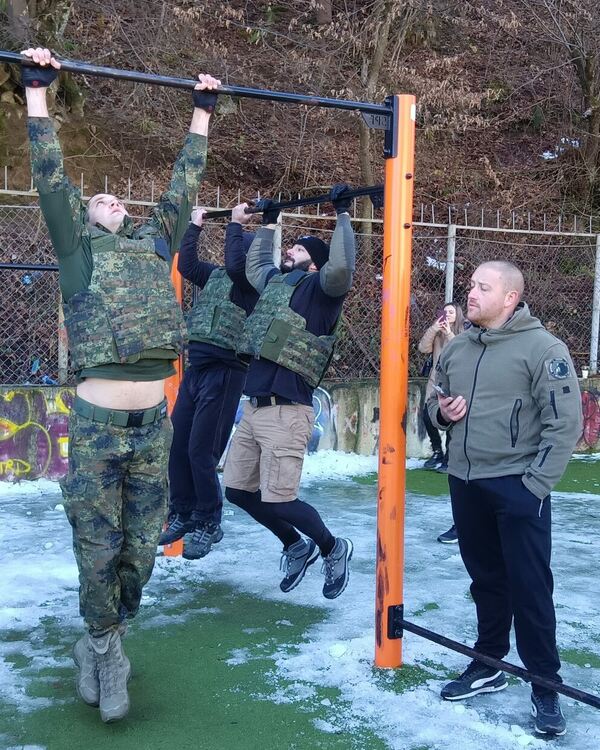 Военослужещи от 101-ви Алпийски полк почетоха паметта на загиналите при атентата в Кербала