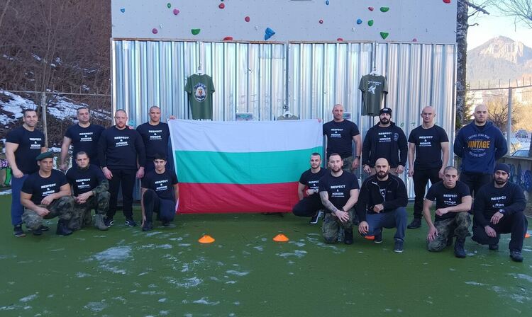 Военослужещи от 101-ви Алпийски полк почетоха паметта на загиналите при атентата в Кербала