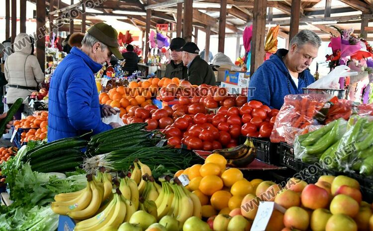 Последно зареждане за новогодишната трапеза