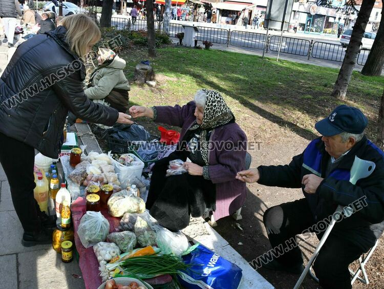Последно зареждане за новогодишната трапеза