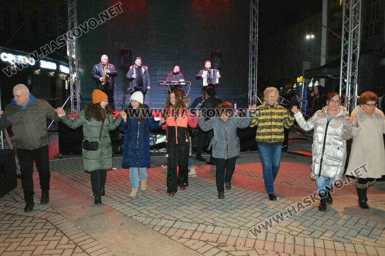 Честита Нова 2024 година!