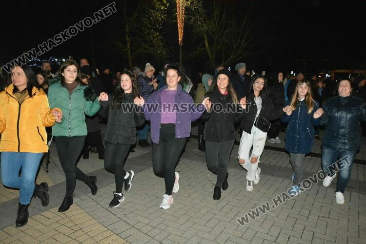 Честита Нова 2024 година!