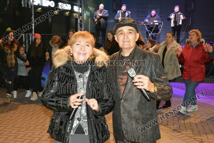 Честита Нова 2024 година!